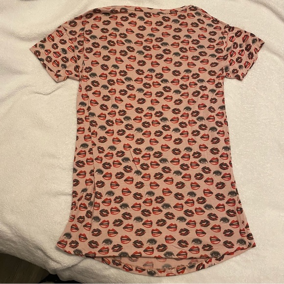 Aeropostale Pink Sleep Shirt, Small - Item 0036 - Picture 6 of 7